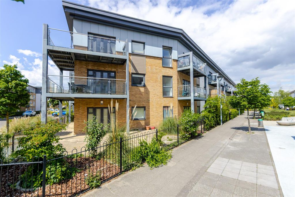 Property photo 1 of 21 External 1.Jpg