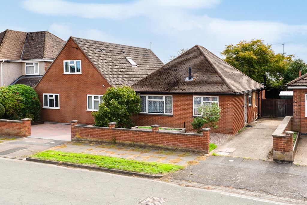 Property photo 1 of 20 4 Byron Road, Kettering (2 Of 22).Jpg