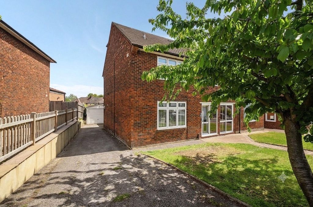 Property photo 1 of 19 Picture No. 24