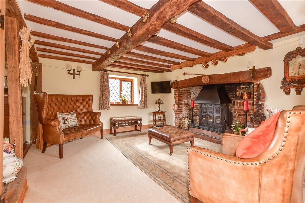 Property photo 3 of 16 Sitting Room