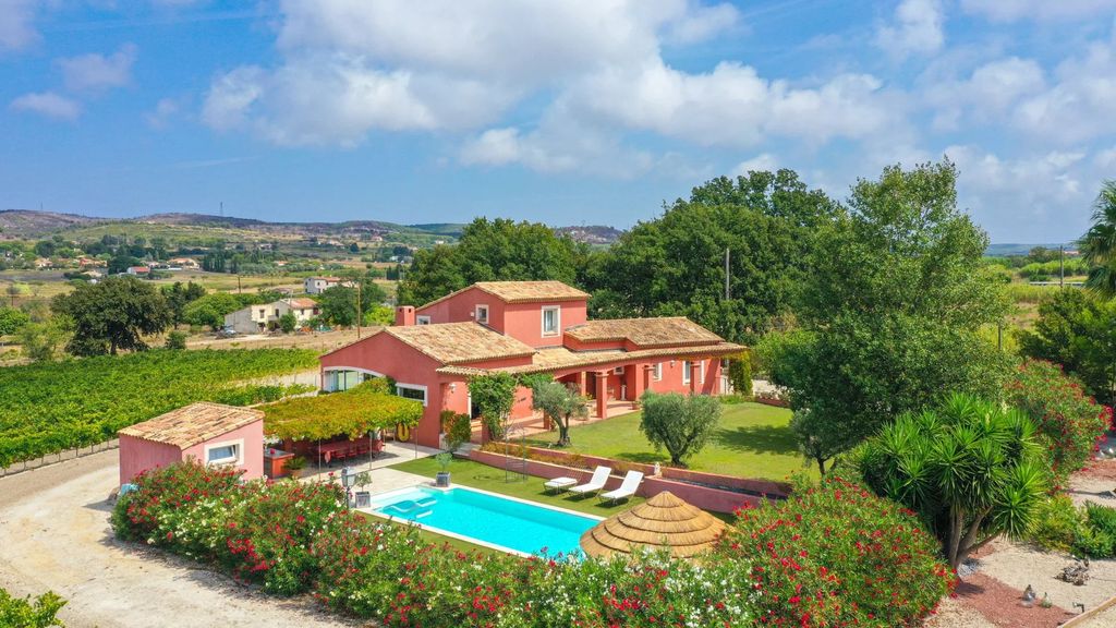 Property photo 2 of 53