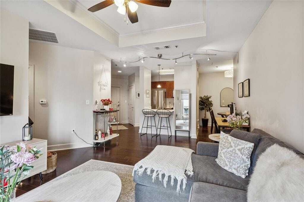 Property photo 3 of 50 <Alttext/>