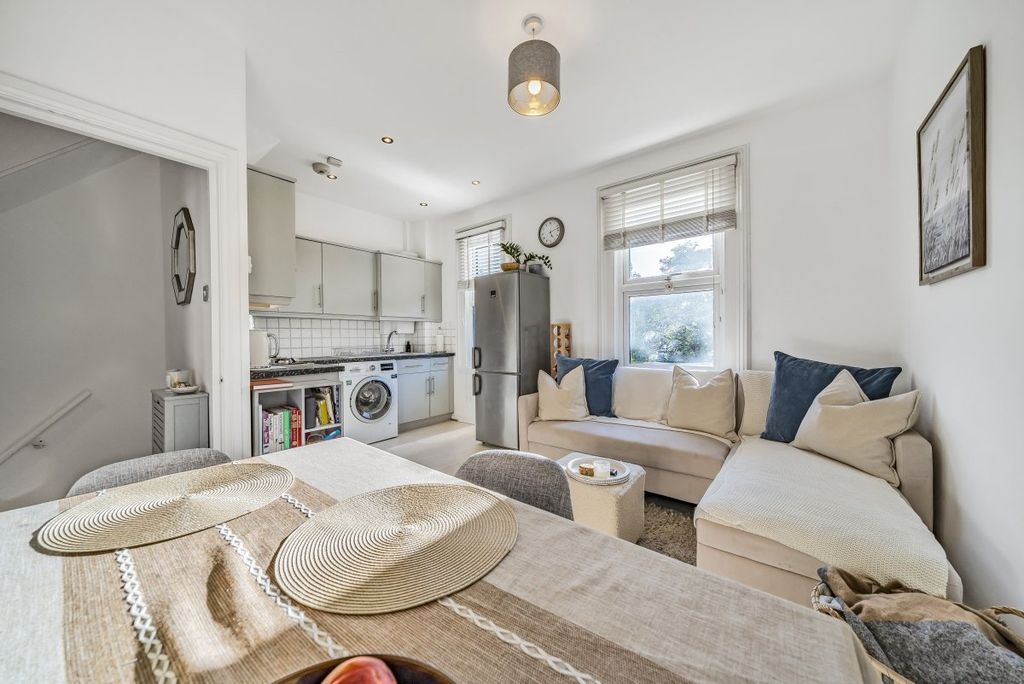 Property photo 3 of 7 1036657 (3)