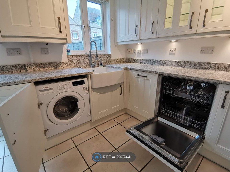 Property photo 3 of 21