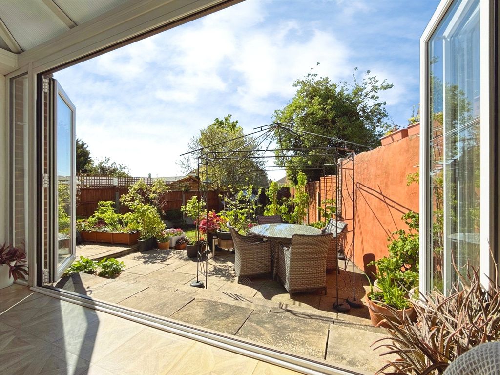 Property photo 3 of 21 Picture No. 31