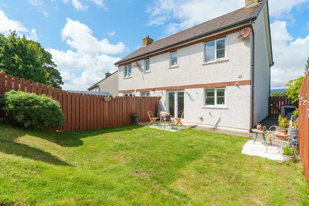 Property photo 3 of 18
