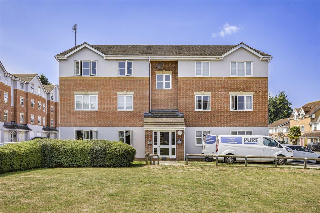Property photo 1 of 11