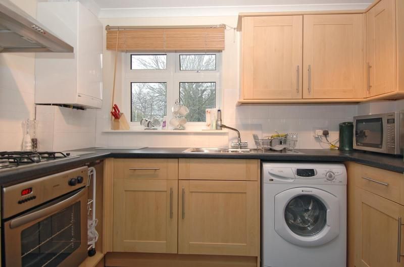 Property photo 3 of 5 Kitchen