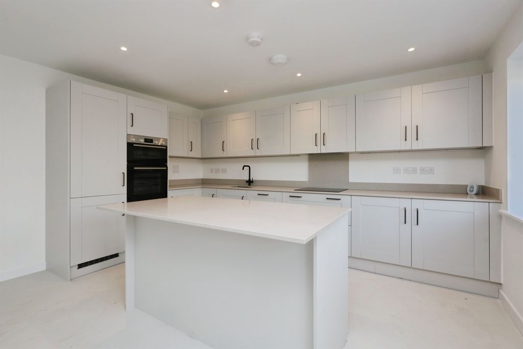 Additional image 4 of 3 bed bungalow for salePark Road, Hellingly, Hailsham BN27