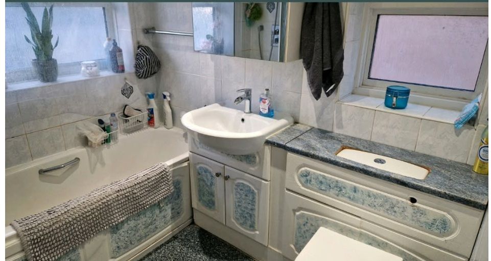Property photo 3 of 3 Bathroom