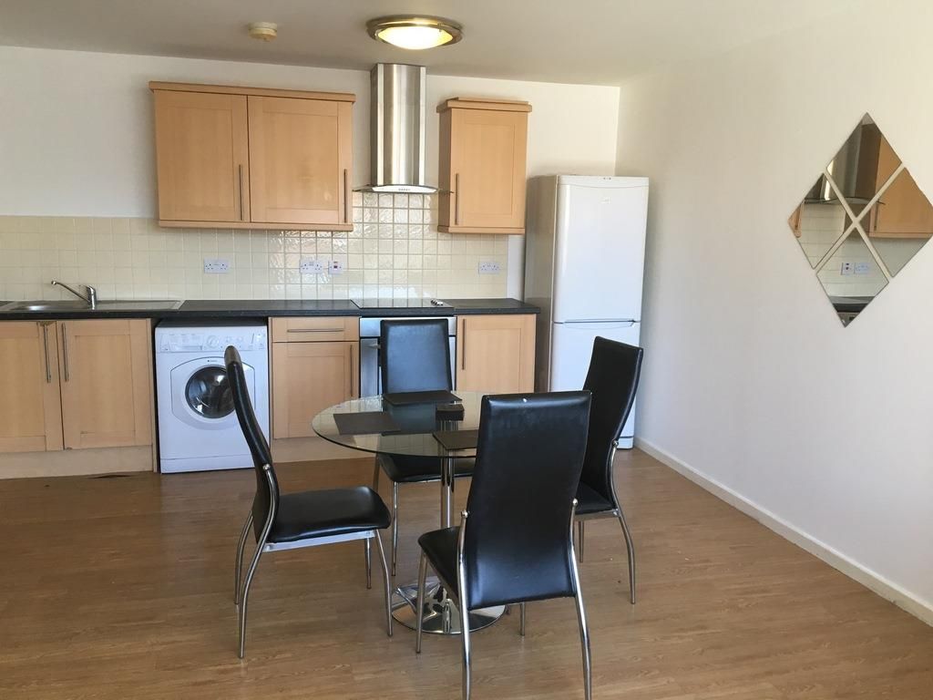 Property photo 2 of 8