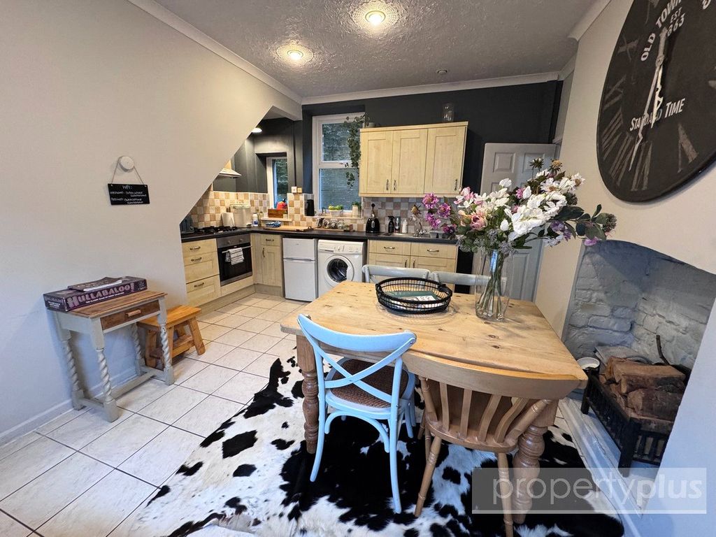 Property photo 2 of 20 Picture No. 18