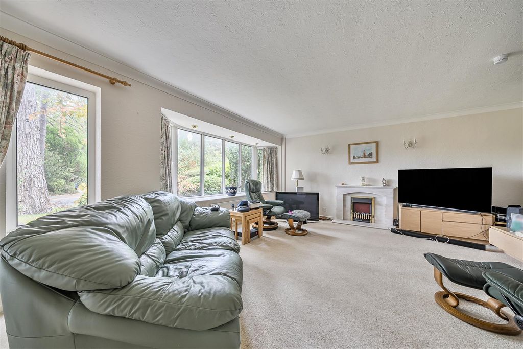 Property photo 3 of 21 1363018-3-68E9043Bd22B9.Jpg