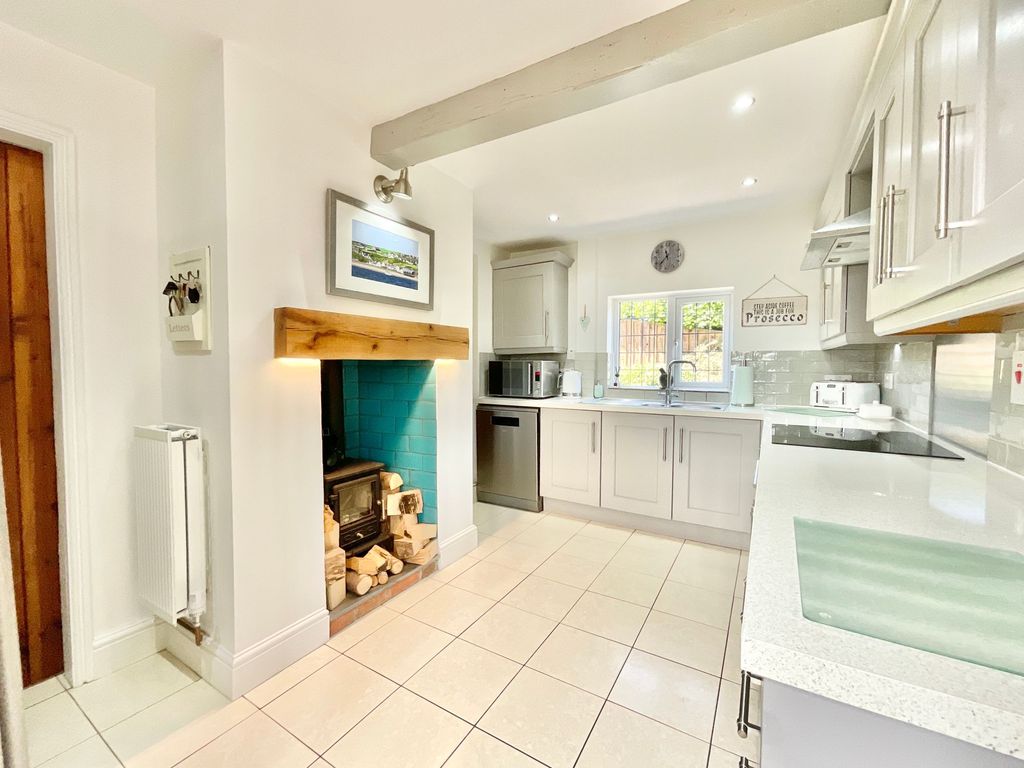 Property photo 2 of 46