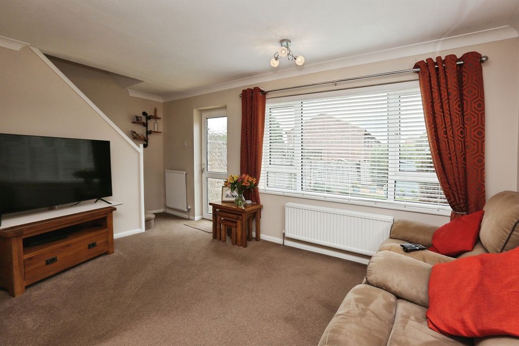 Property photo 3 of 17