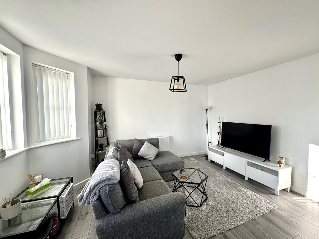 Property photo 2 of 9 Picture No. 06