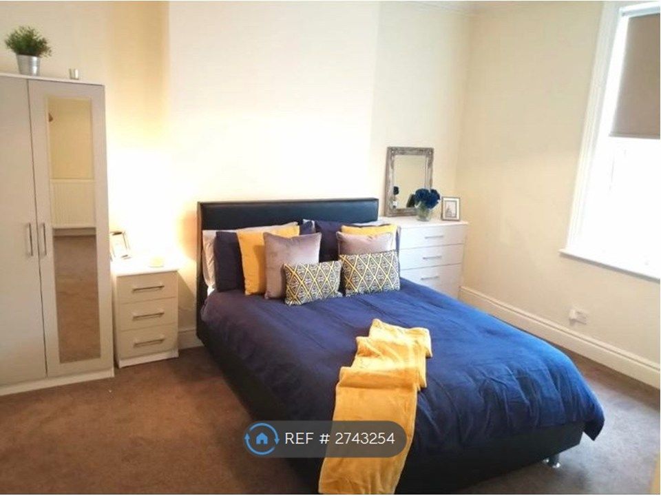 Property photo 2 of 8