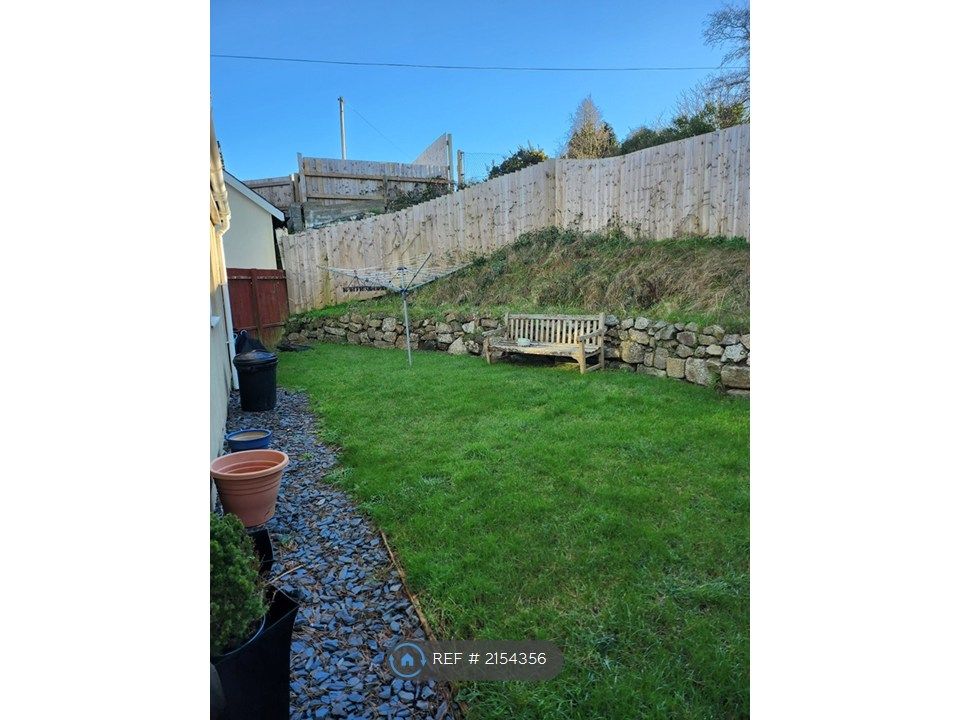 Property photo 2 of 7 Large Enclosed Garden