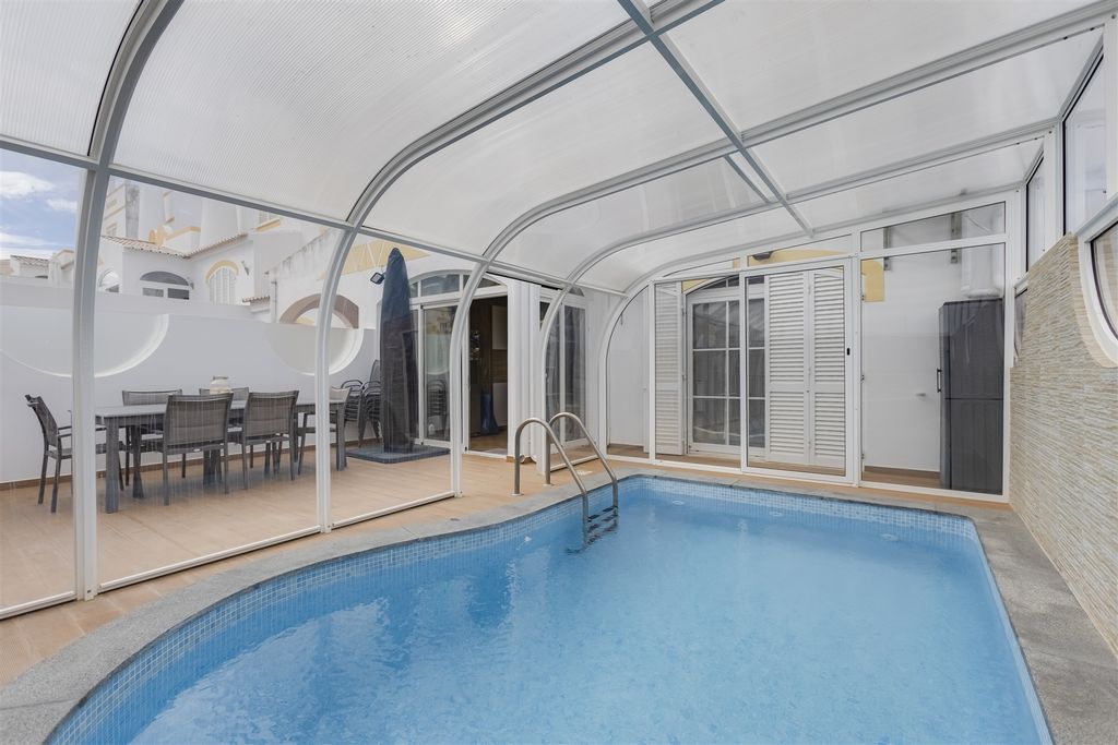 Property photo 1 of 33