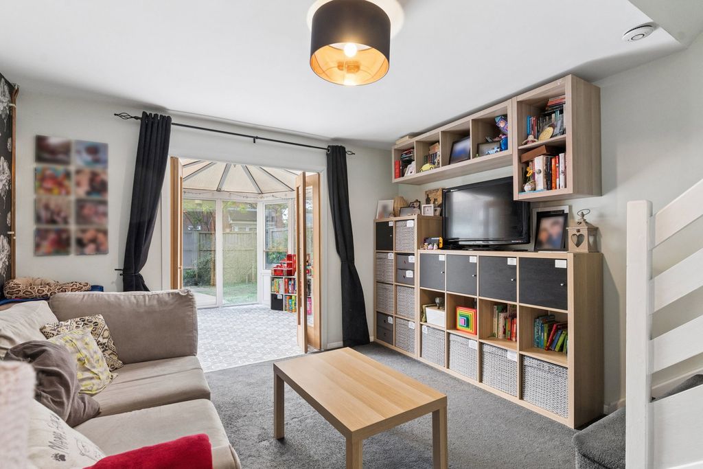 Property photo 2 of 10