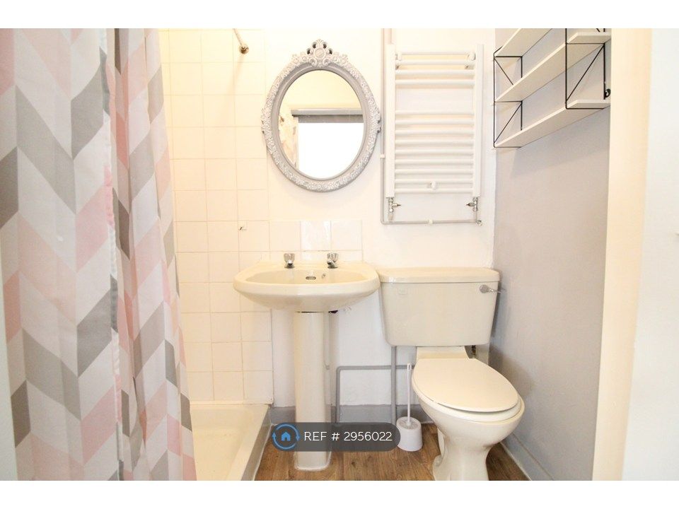 Property photo 3 of 5 Shower Room