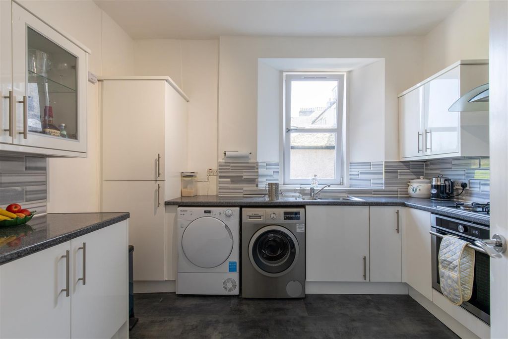 Property photo 2 of 18 108A Scott Street, Perth-22.Jpg