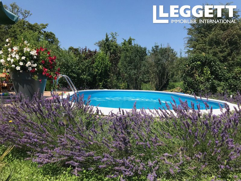 Property photo 2 of 10