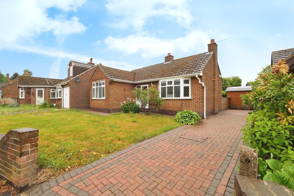 Property photo 1 of 16