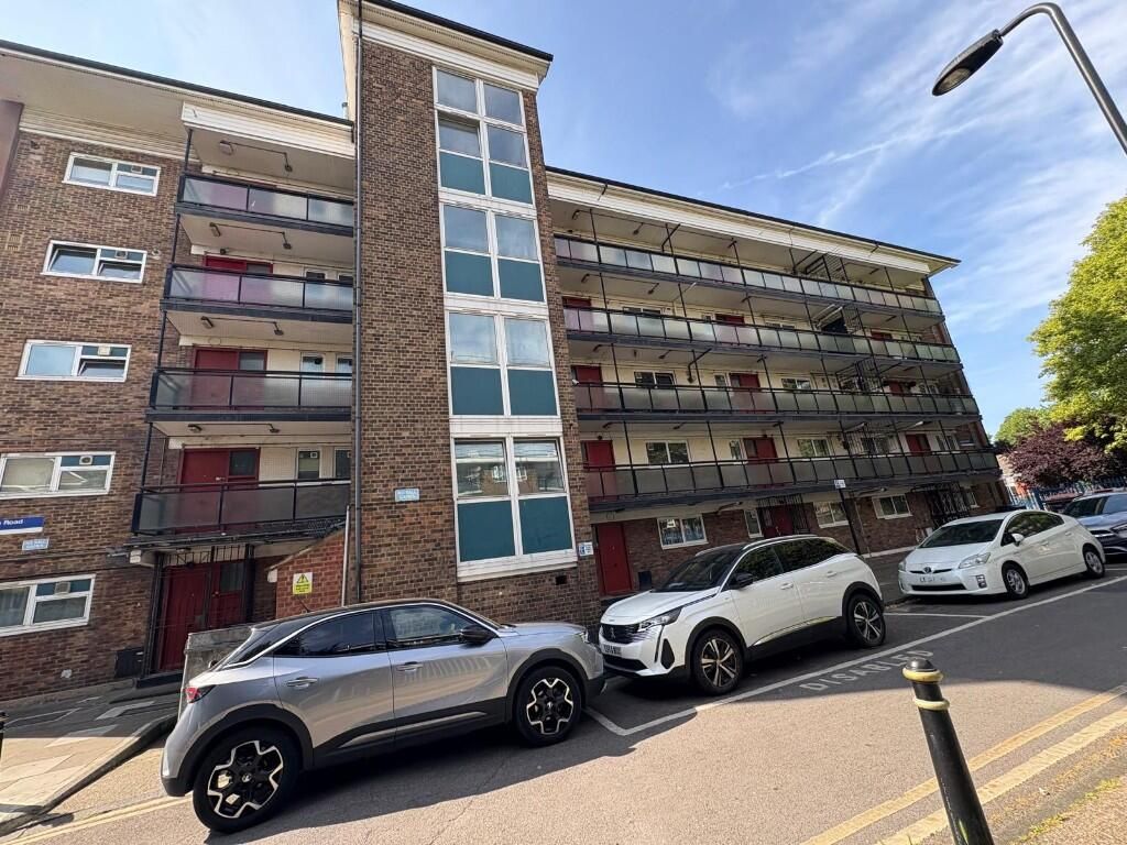 Property photo 1 of 12 Two Bedroom Flat To Rent