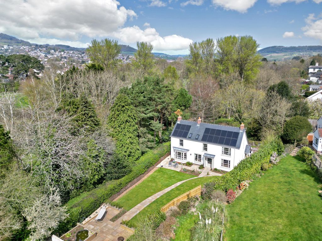 Property photo 1 of 19 Image