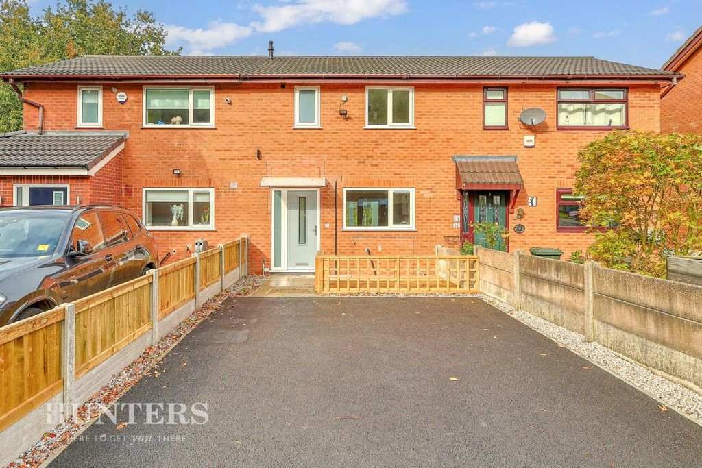 Property photo 1 of 19 Front External