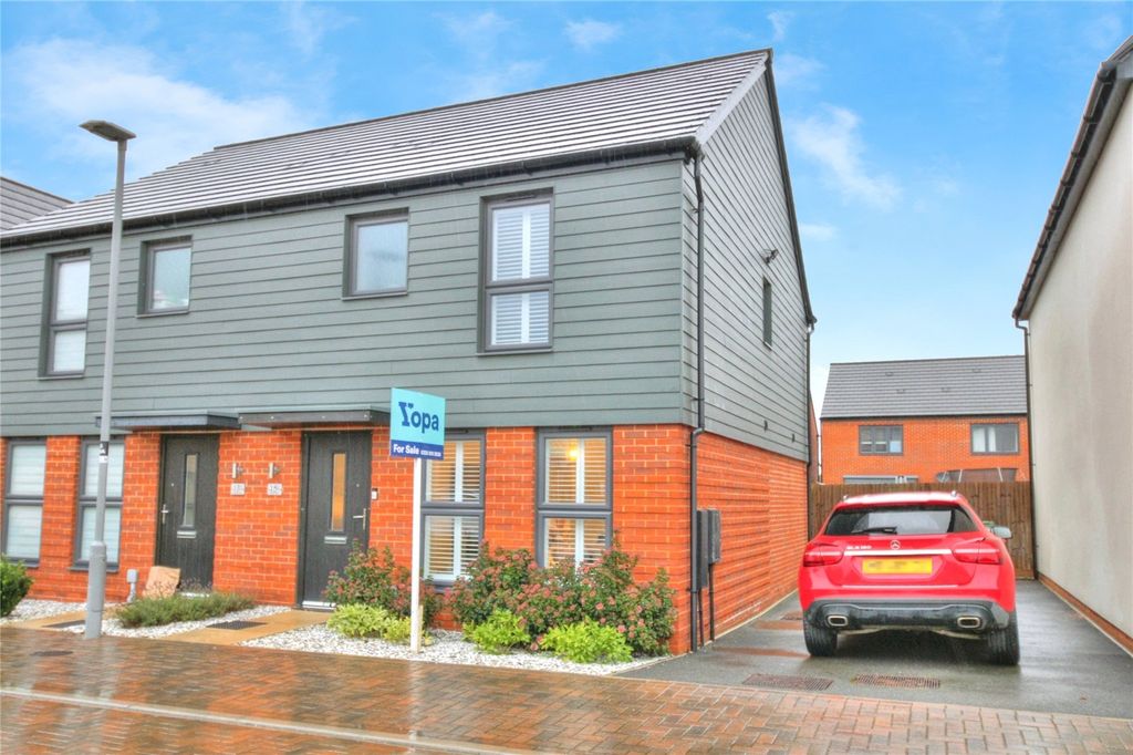 Property photo 1 of 25 Picture No. 23