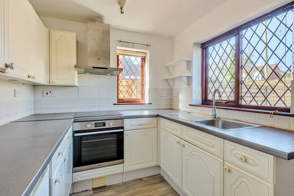 Property photo 2 of 19