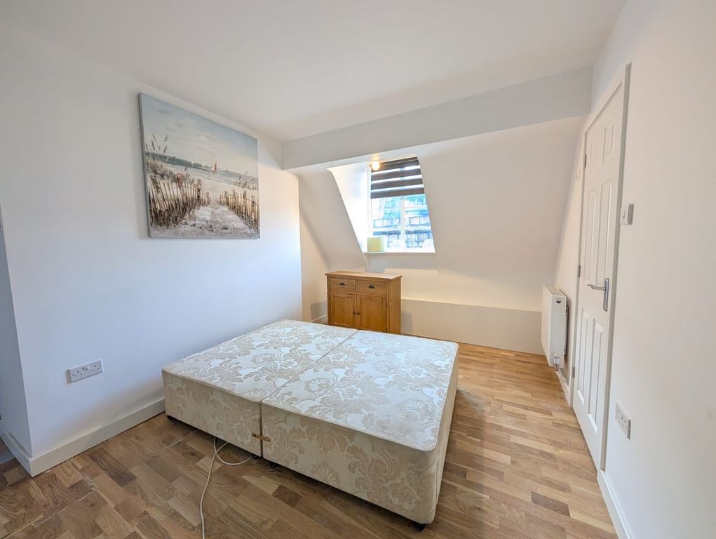 Property photo 3 of 4 Image