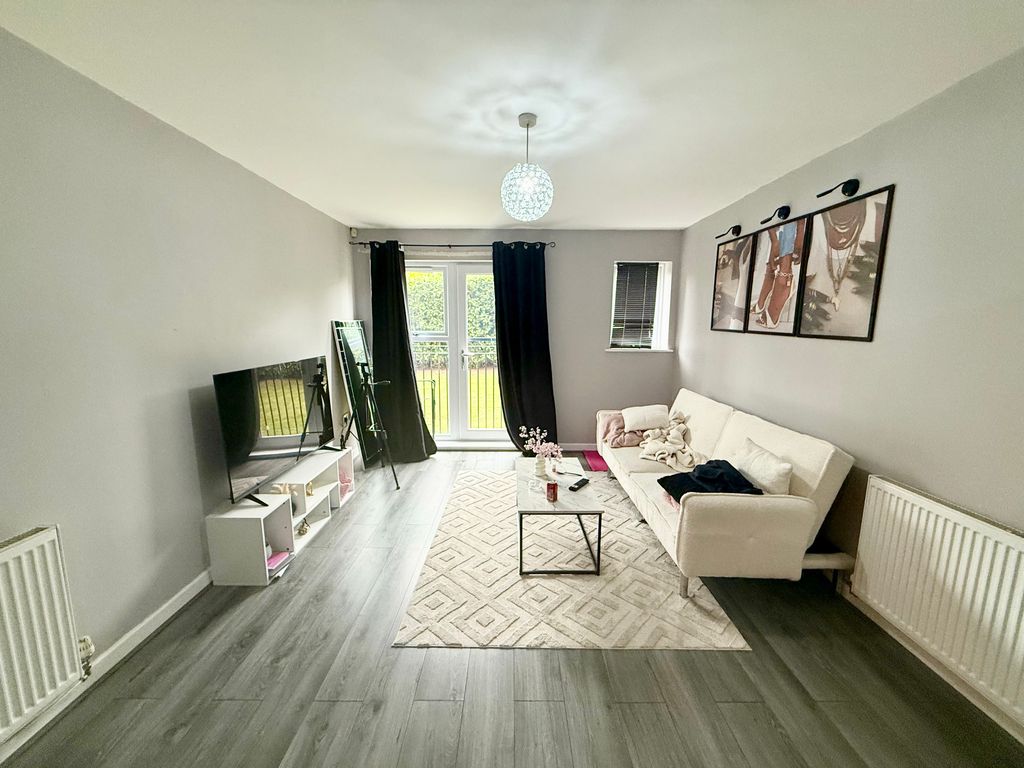 Property photo 3 of 7