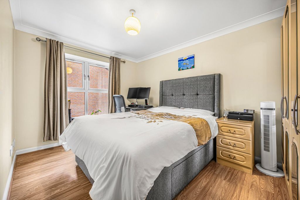 Property photo 3 of 13