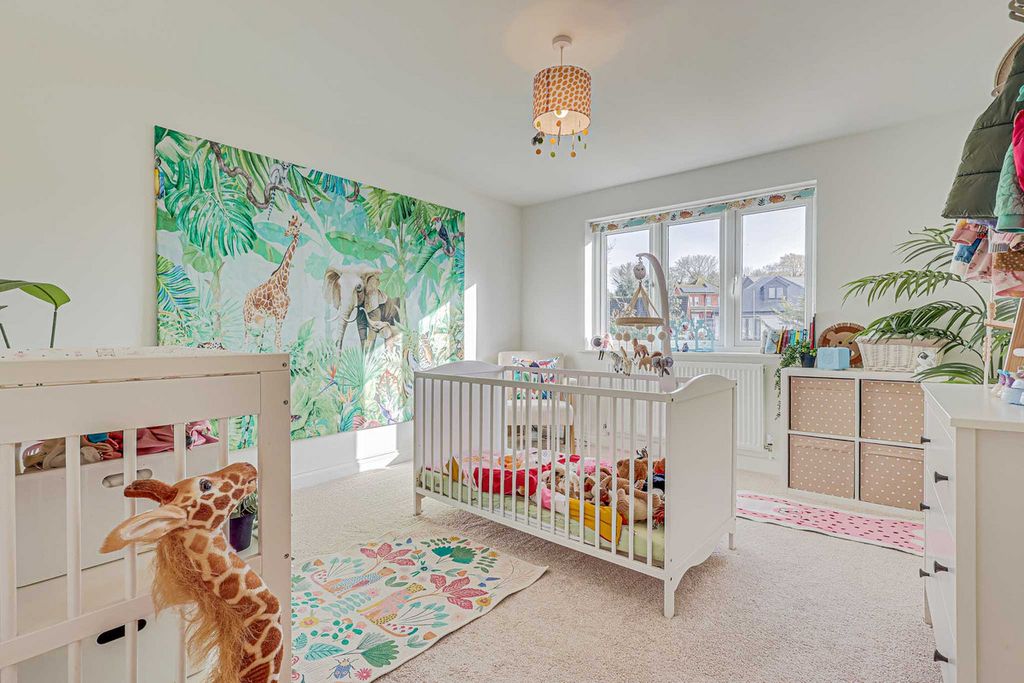 Additional image 30 of 4 bed detached house for saleThundersley Park Road, Benfleet SS7