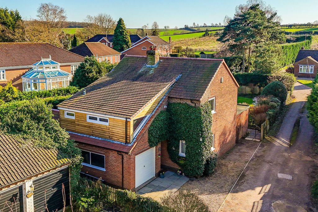 Property photo 1 of 31