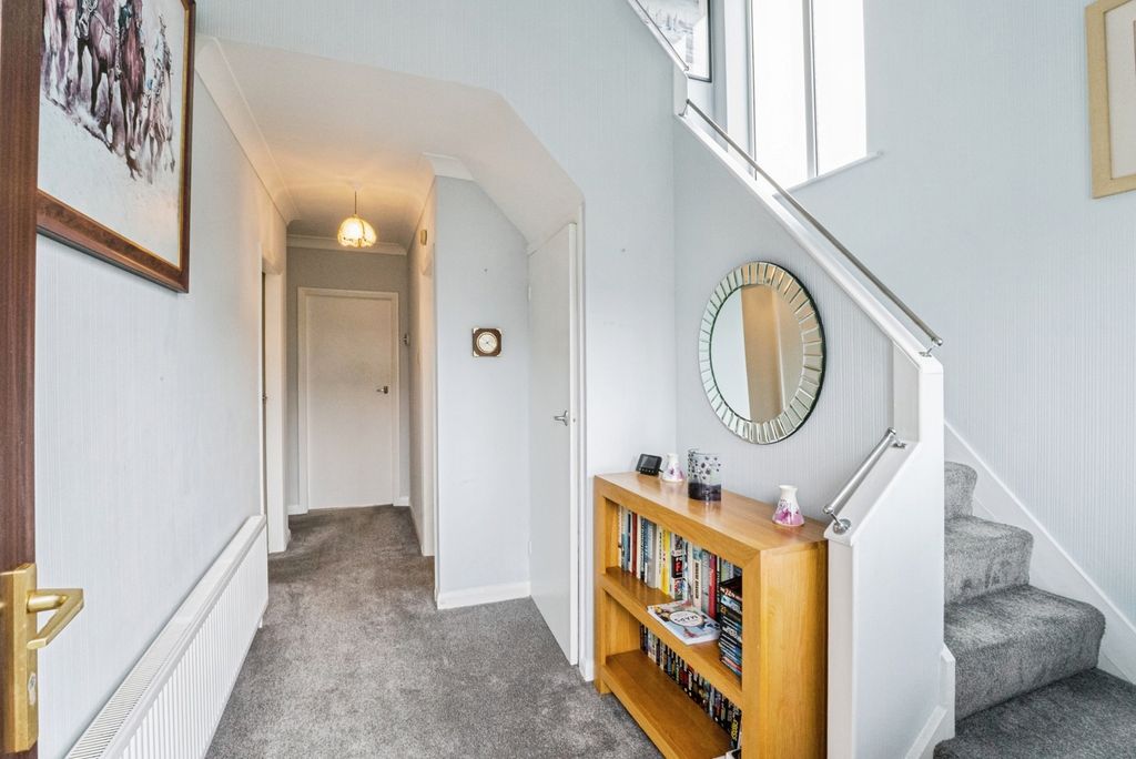 Property photo 2 of 22 Pbox-Img.Jpg