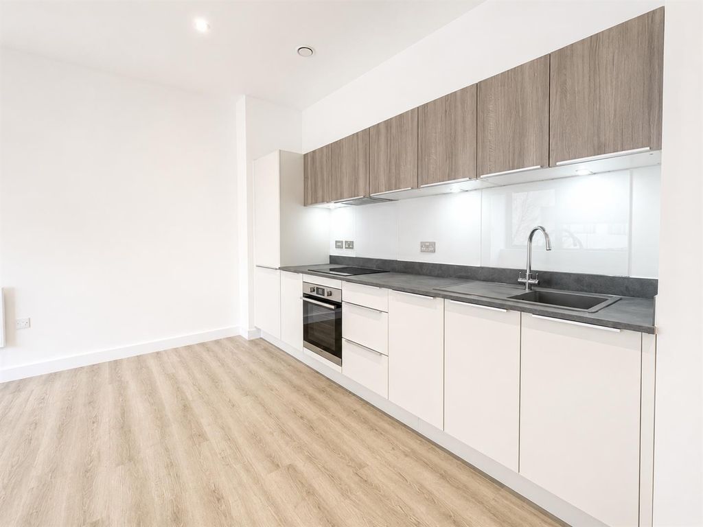 Property photo 3 of 8 A7989c0B-3A9B-4133-Bd70-27d8F4F8786F.Png