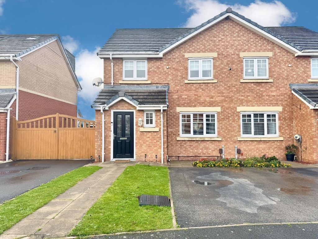 Property photo 1 of 14 External