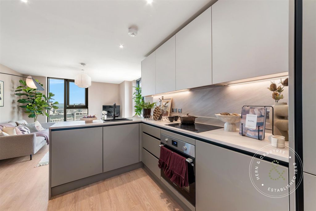 Property photo 2 of 34 Tai-Afon-Apartments-056.Jpg
