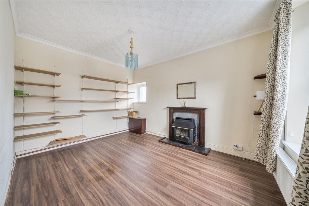 Property photo 2 of 22 1360968-14-68Dcfe78c1A70.Jpg