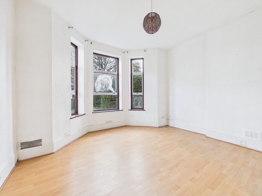 Property photo 2 of 5 4645674