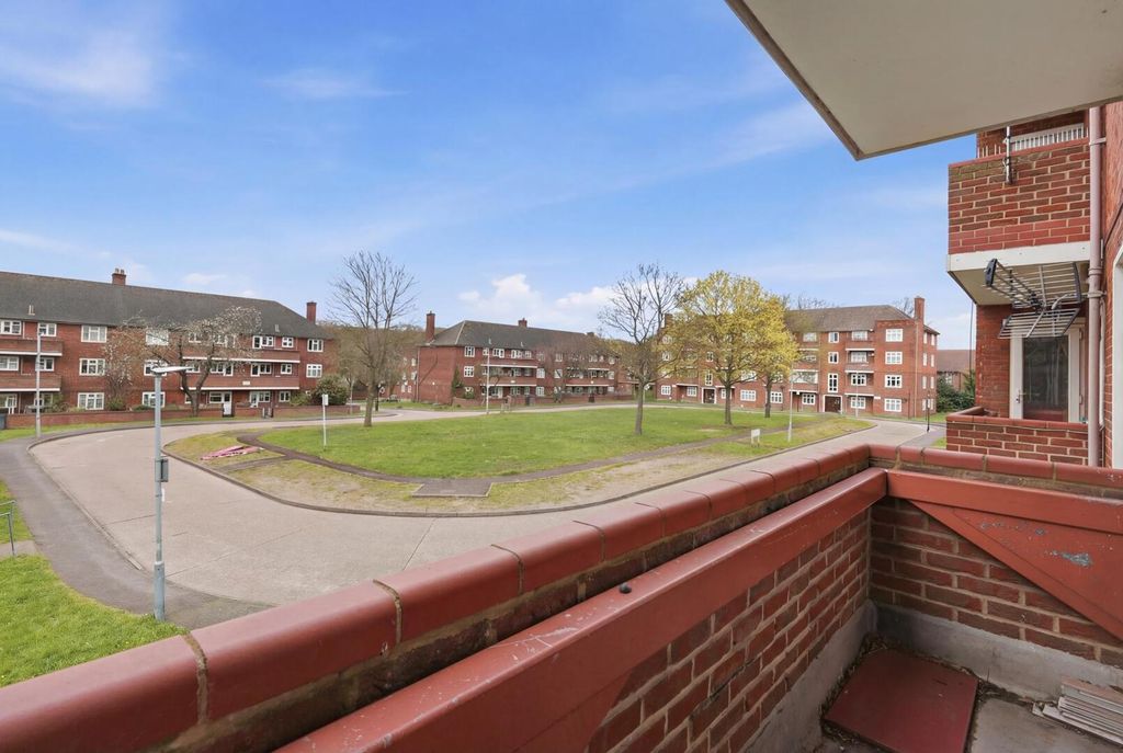 Property photo 2 of 19 Balcony