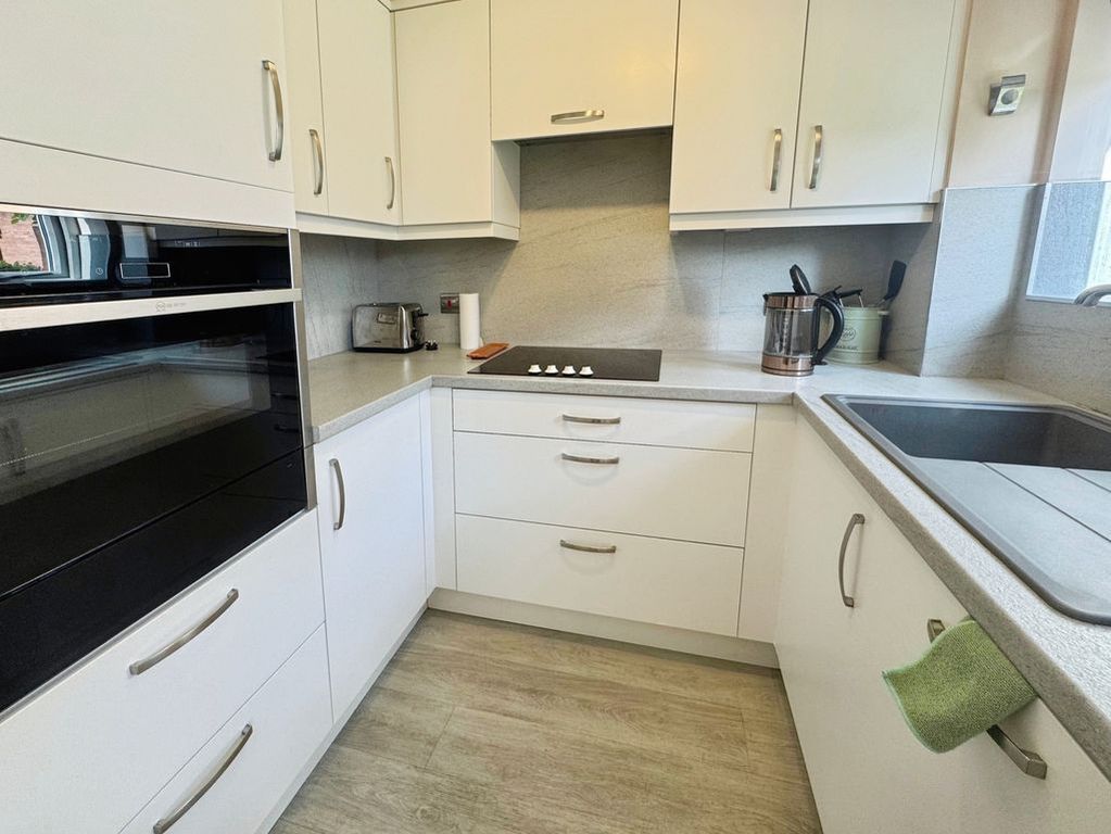 Property photo 2 of 9 Photo 1