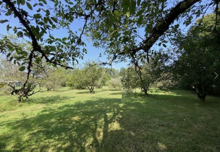 Property photo 2 of 27