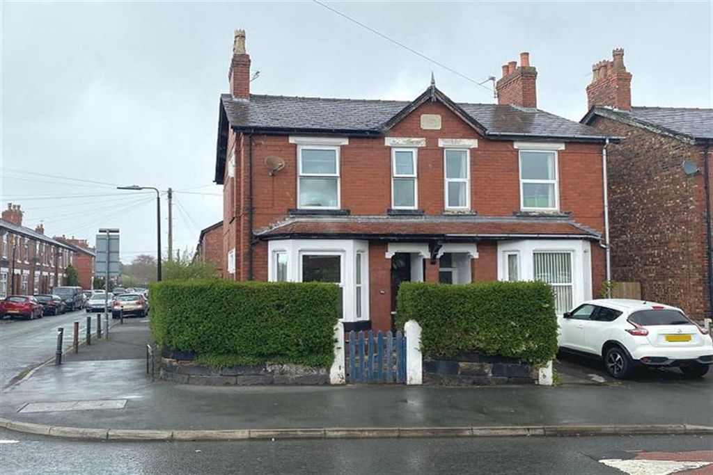 Property photo 1 of 15 (Main)