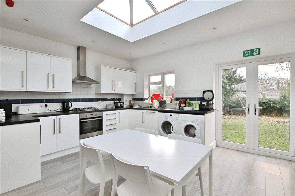 Property photo 2 of 11 Kitchen/Dining Room