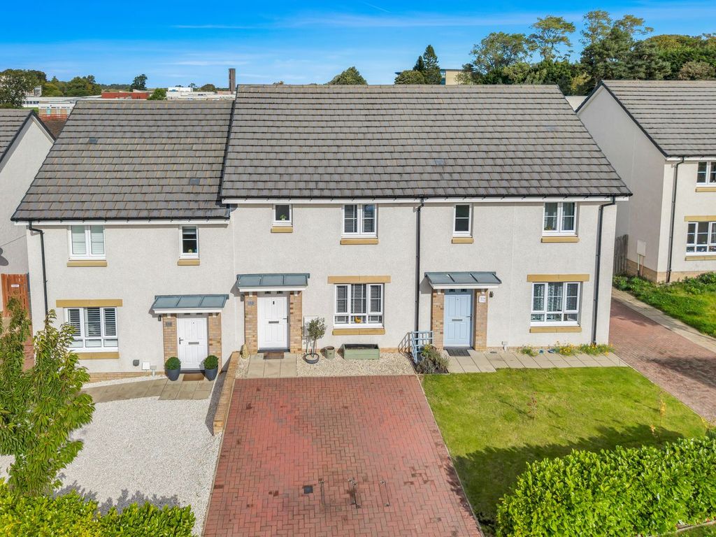 Property photo 1 of 25